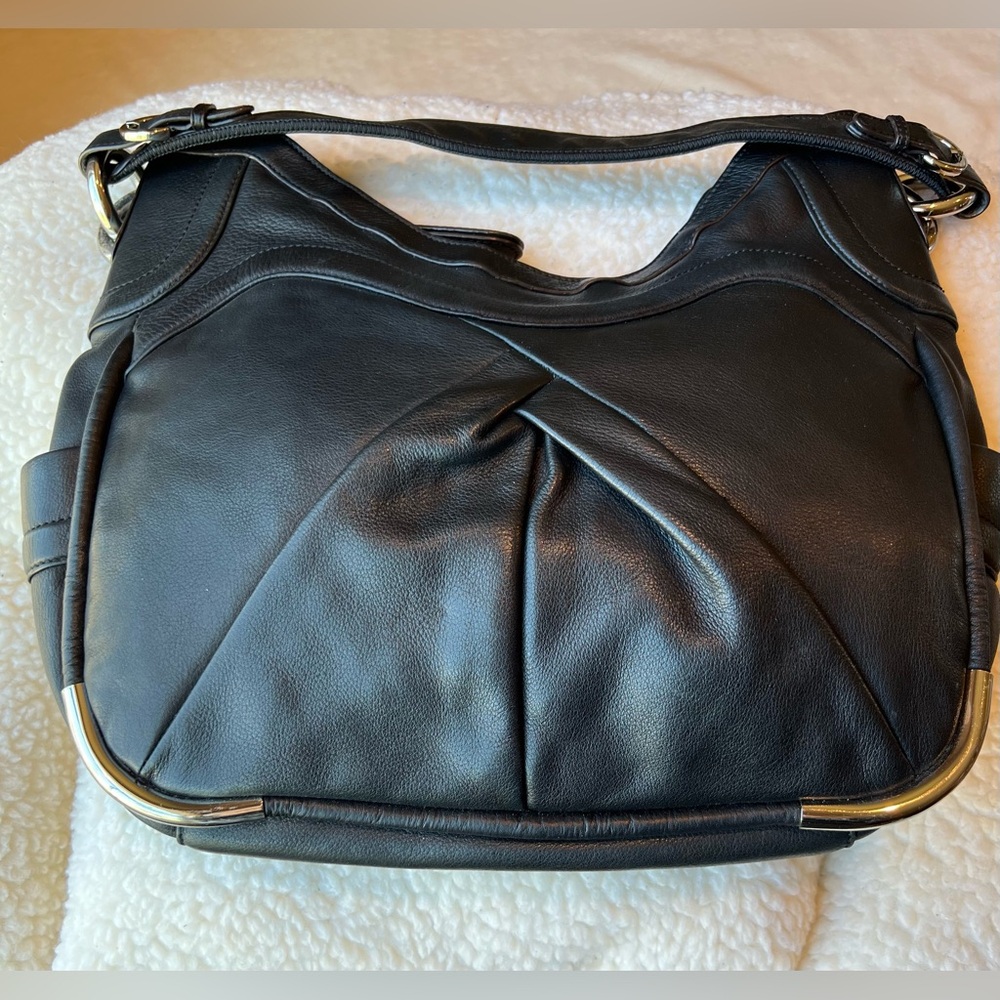 Elegant Black Leather Handbag